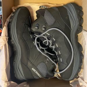 NWT Merrell Thermo Chill Mid Waterproof hiking Boots